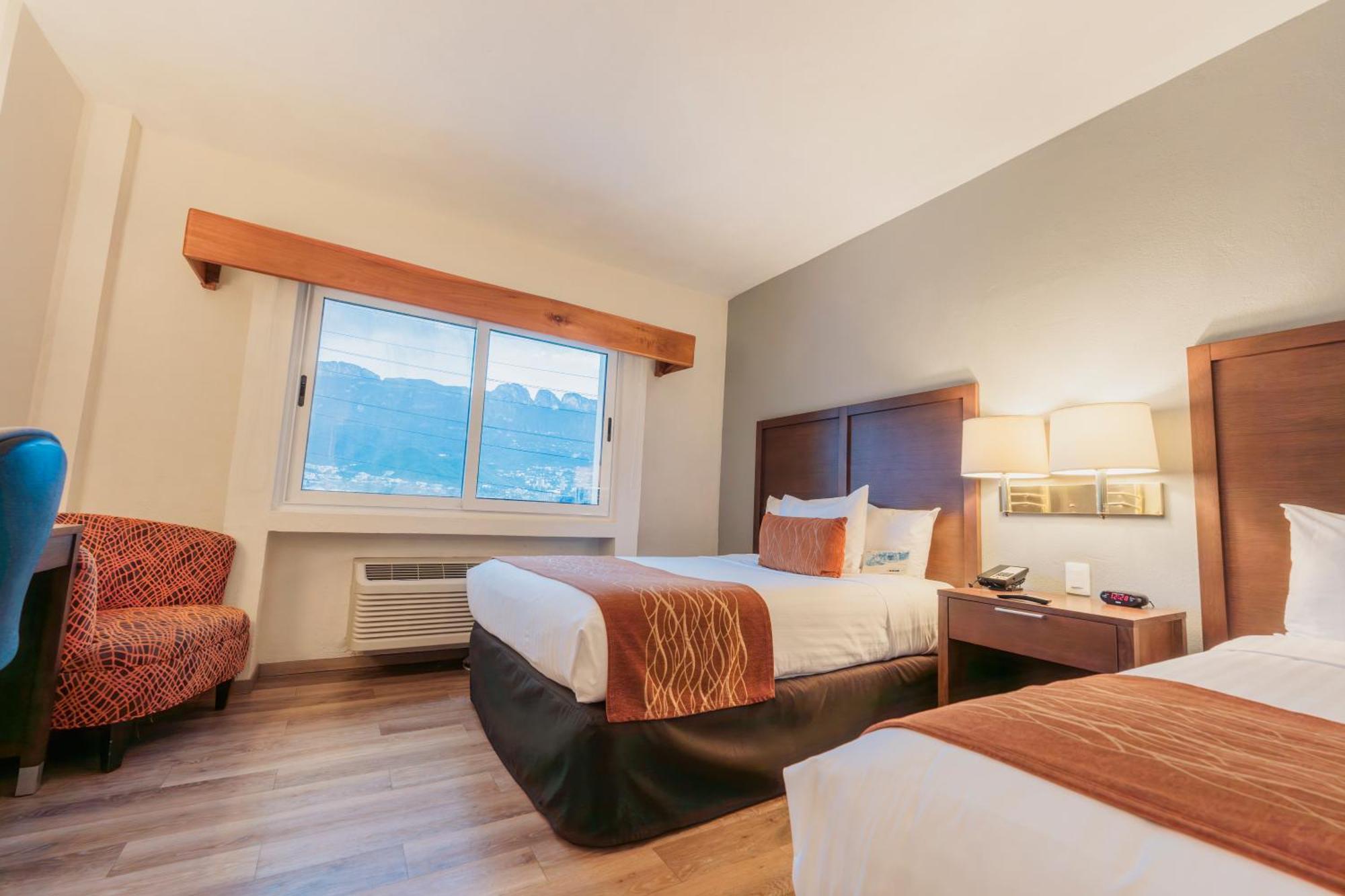 Comfort Inn Monterrey Valle San Pedro Garza Garcia Zewnętrze zdjęcie